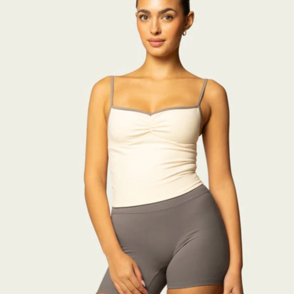 NWOT 437 THE BALLET TANK / CRÈME-CLAYMASK Size small